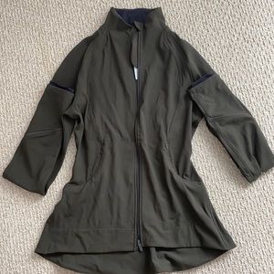Green long sleeve lululemon jacket